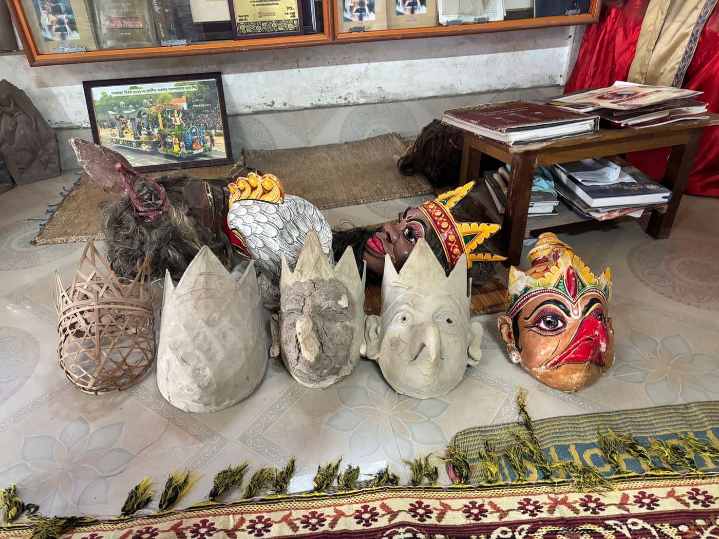 Finished and unfinished together, on the floor of the workshop at Samaguri.